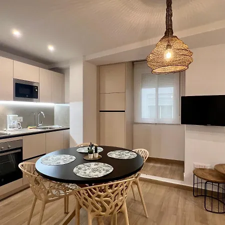 Apartment Huerto & Private Patio In The Old Town By Ele *